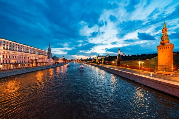 Kremlin Moscow Río Moskva — Foto de Stock