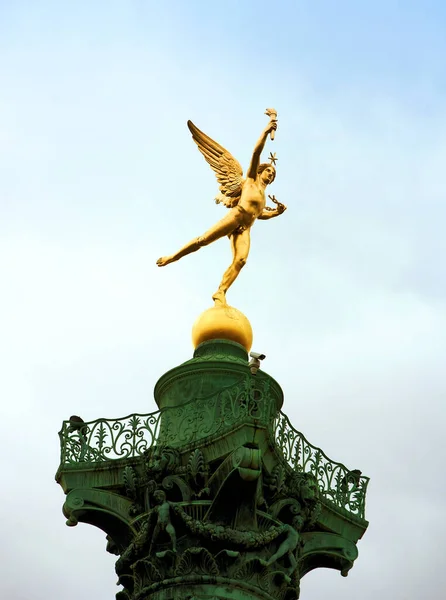 Paris Bir Aslan Heykeli — Stok fotoğraf