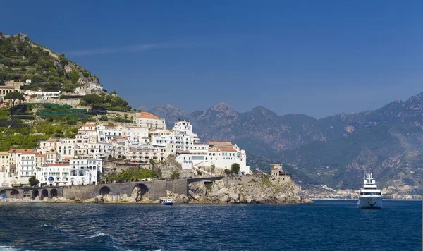 Vista Sul Mare Sulle Montagne Della Costa Amalfitana — Foto Stock