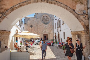 Puglia 'daki Ostuni şehri, İtalya' nın güneyi.