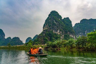 Vietnam 'daki güzel Halong Körfezi