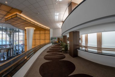 Budapeşte, Macaristan - 10 Nisan 2018: Budapeşte 'de 5 yıldızlı lüks bir otel olan Corvinus Kempinski Oteli 