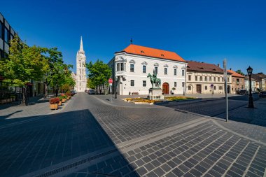 Varşova, Polonya 'daki eski belediye binasının manzarası
