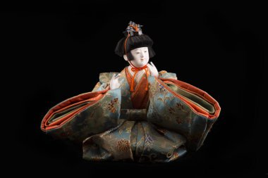 Kimono kostümlü geleneksel Japon bebek dekorasyonu