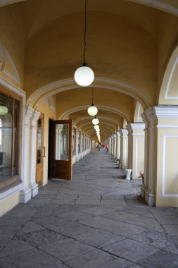 aranjuez, Madrid ve İspanya sarayının kilisesinin girişi.