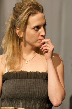 BUDAPEST, HUNGARY - 9 Ocak 2012 'de Macaristan' ın Budapeşte kentindeki Merlin Tiyatrosu 'nda Laomedia.