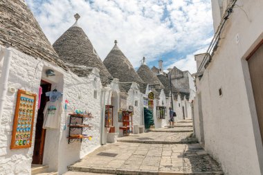 Alberobello, İtalya 'daki Trulli evleri