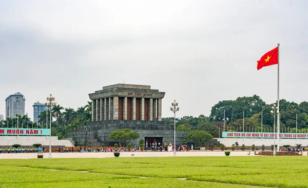Hanoi Vietnam Januar 2019 Besucher Chi Minh Mausoleum Hanoi Vietnam — Stockfoto