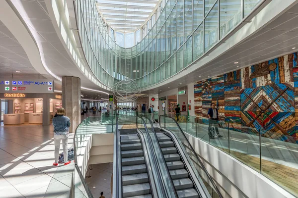 Budapest Hungría Abril 2018 Aeropuerto Internacional Budapest Ferenc Liszt Bud — Foto de Stock