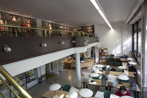 Interior Una Escuela Moderna Con Gran Mostrador —  Fotos de Stock
