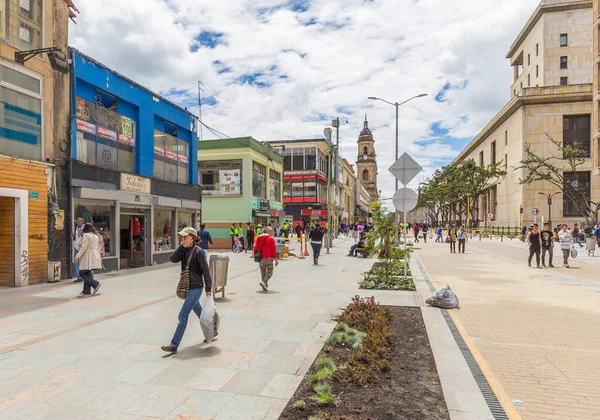 Bogota Colombie Octobre 2015 Personnes Non Identifiées Marchant Dans Quartier — Photo