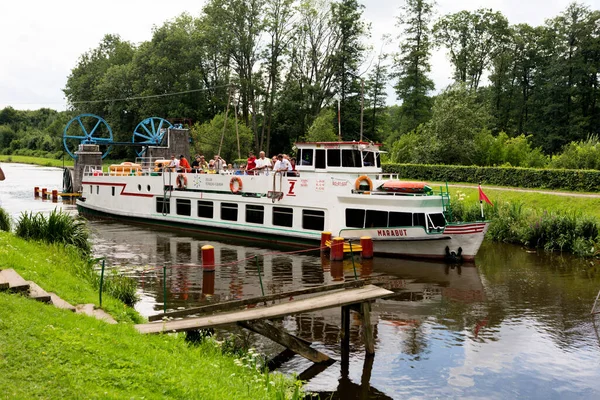 Masurien Polen Juli Schleusung Eines Bootes Auf Dem Elblager Kanal — Stockfoto
