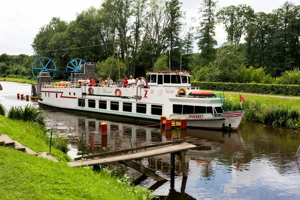 Masurien Polen Juli Sluicing Båt Elblag Kanel Den Juli 2012 — Stockfoto