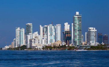 Cartagena 'nın yeni bölümü. Kolombiya 'nın en büyük beşinci şehri ve Barranquilla' dan sonra bölgenin en büyük ikinci şehridir..