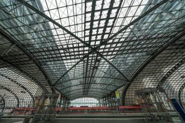 Budapeşte, Macaristan - 30 Nisan 2018: Budapeşte Ferenc Liszt Uluslararası Havalimanı (BUD) adını Macar besteci Franz Liszt 'ten almıştır.