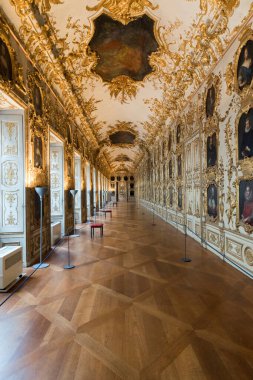 Güzel tarihi binanın içi.