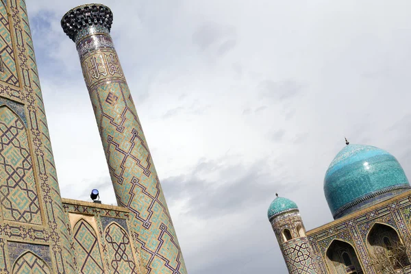 Minarete Religión Cielo Despejado Oman Moscatel Antigua Mezquita — Foto de Stock