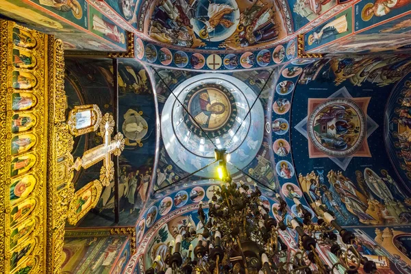 Dettaglio Del Soffitto Dorato Nella Chiesa San Pietroburgo Russia — Foto Stock