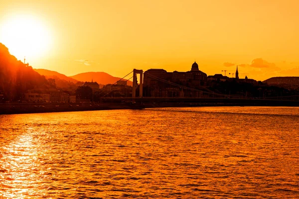 Tramonto Sul Fiume Nella Città Trieste — Foto Stock