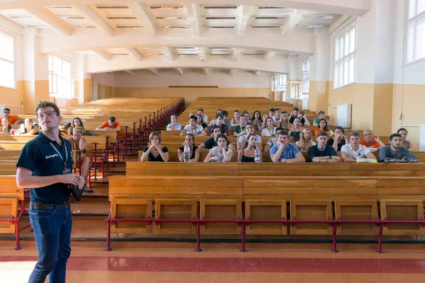 Budapest Hungria Setembro 2015 Estudantes Professores Não Identificados Universidade Elte — Fotografia de Stock