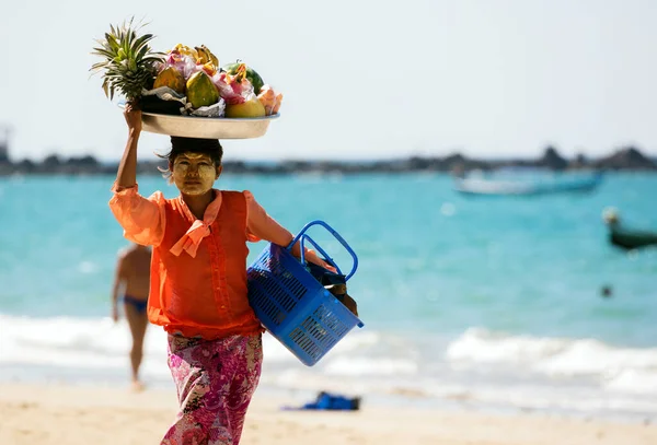 Tropical Asian Beach Sunny Day — Stock Photo, Image