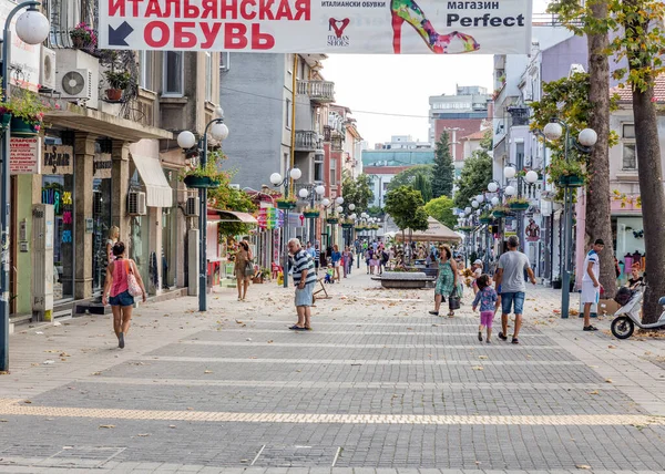 Burgas Bulgarien Juli 2016 Passanten Der Innenstadt Burgas Ist Die — Stockfoto