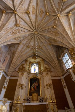 Eski Hıristiyan kilisesinin içinde