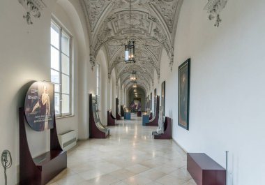 Güzel tarihi binanın içi.