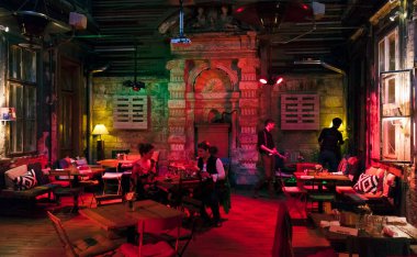 Kafe ya da restoranın içi 