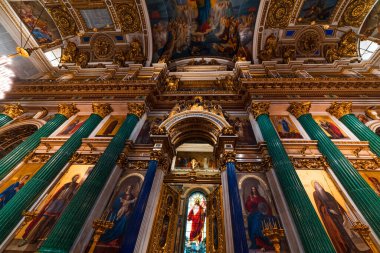 Eski Hıristiyan kilisesinin içinde