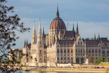 Budapeşte 'deki Macar parlamentosuna bakış