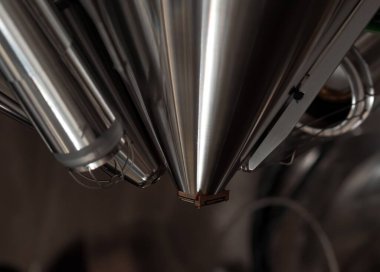 Budapeşte, Macaristan - 25 Mayıs 2011: ELTE Üniversitesi, Budapeşte 'de çalışan elektron mikroskobu.