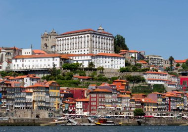 Portekiz 'deki eski Porto şehrinin manzarası