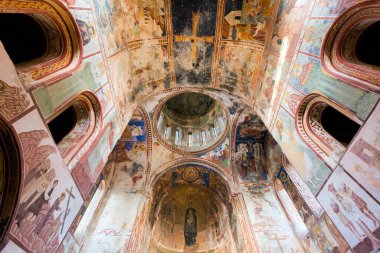 Eski Hıristiyan kilisesinin içinde