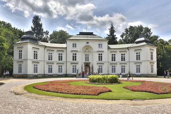 Королевский Дворец Павловском Парке Летом — стоковое фото