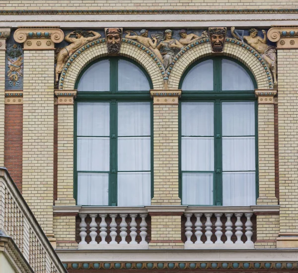 Fachada Típico Detalle Arquitectónico Del Antiguo Edificio — Foto de Stock