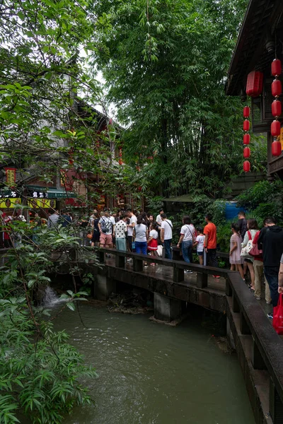 Tradicional Asiático Cidade Com Turistas — Fotografia de Stock