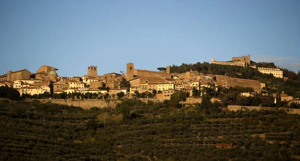 イタリアのトスカーナにある中世の村の眺め — ストック写真