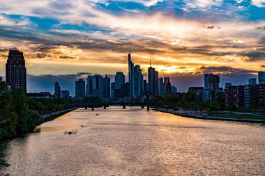 Singapur 'da günbatımı