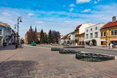 Slovakya 'nın Kosice kentindeki eski kasaba meydanının manzarası