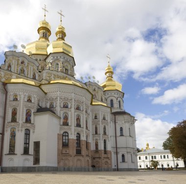 St. Petersburg Katedrali 'nin altın kubbeleri