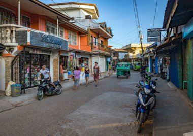 Hoi şehrinde bir Vietnam sokağı.