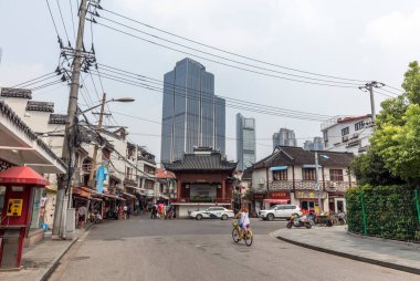 Çin şehrinin sokak manzarası