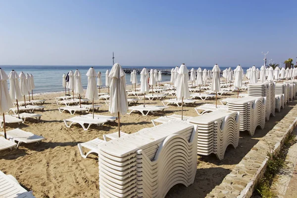 Mooie Strandstoelen Aan Zee — Stockfoto