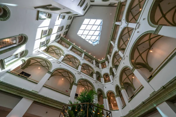 Budapešť Maďarsko Června 2019 Interiér Parizsi Udvar Paříž Hotelu Hyatt — Stock fotografie
