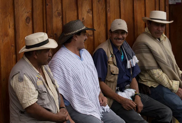 Salento Colombia Octubre 2015 Personas Identificadas Una Calle Salento Salento — Foto de Stock