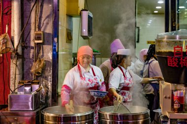 Asya 'da sokak yiyecekleri pazarı