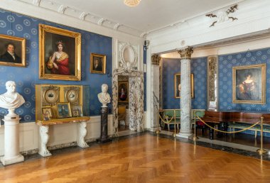 Eski lüks evdeki müze