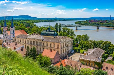 Macaristan, Esztergom 'daki piskopos sarayı.