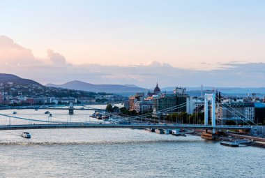 Trieste limanının manzarası, İtalya